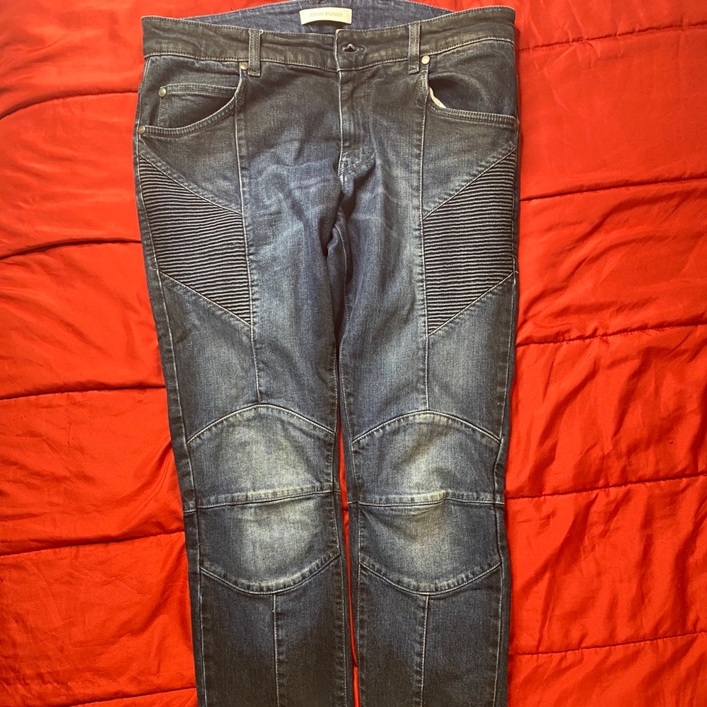PIERRE BALMAIN